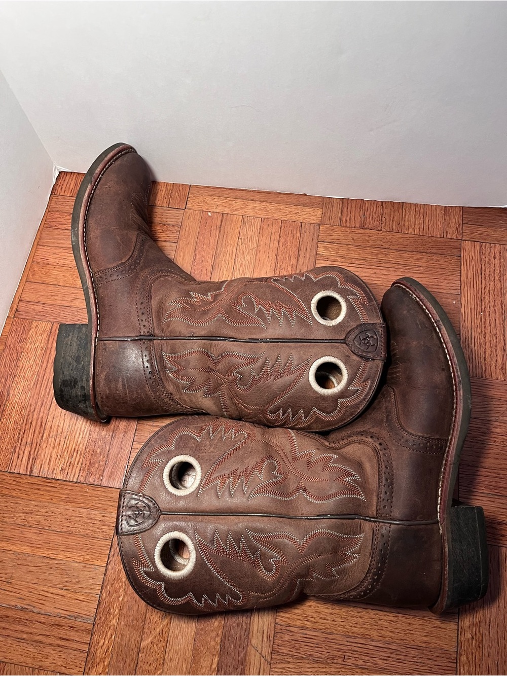 Ariat Heritage Roughstock Western Boot Women’s 8.5B - Picture 4 of 6
